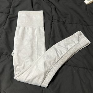 Fabletics leggings- size XXS/ 0-2 seem less gray